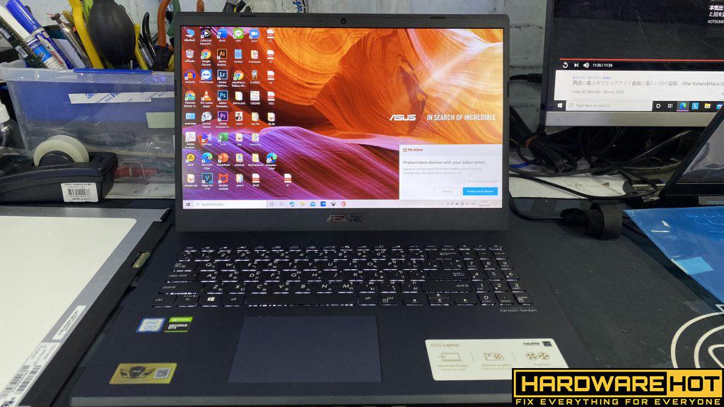 รับเปลี่ยนจอโน๊ตบุ๊ค Asus Vivobook A571GT-AL776T อาการจอแตก